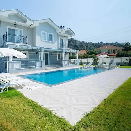 Вилла Hanimeli With 60m2 Pool, Sleeps 12 Мугла