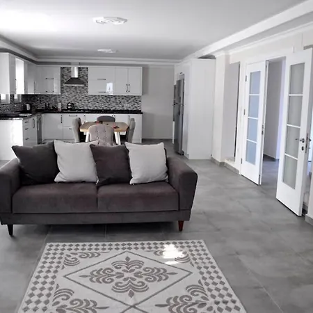 Вилла Hanimeli With 60m2 Pool, Sleeps 12 *
