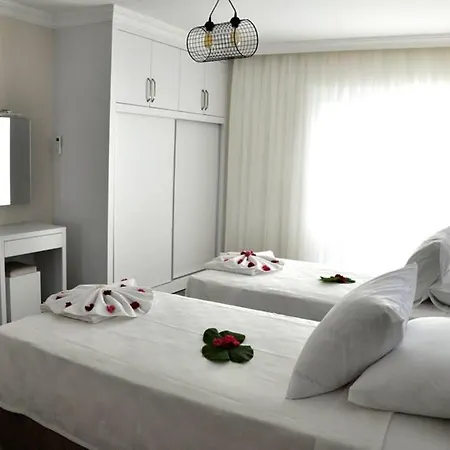 Hanimeli With 60m2 Pool, Sleeps 12 * Мугла