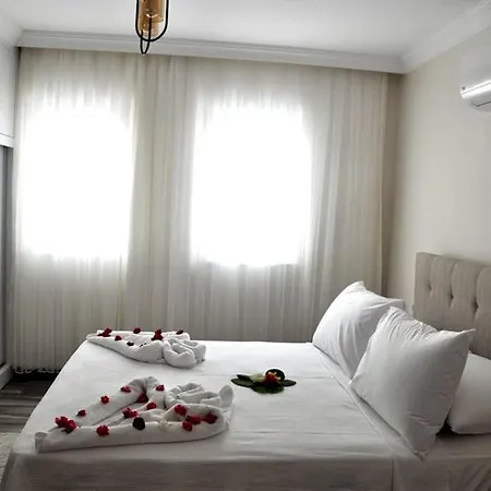 Βίλα Hanimeli With 60m2 Pool, Sleeps 12