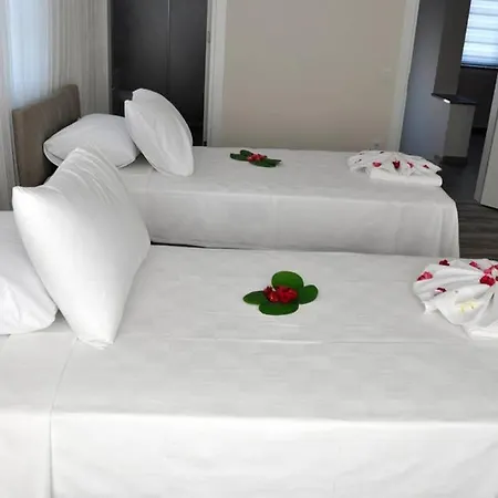Βίλα Hanimeli With 60m2 Pool, Sleeps 12 Μούγκλα